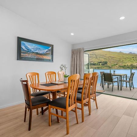 Frankton House - Queenstown Holiday Home エクステリア 写真
