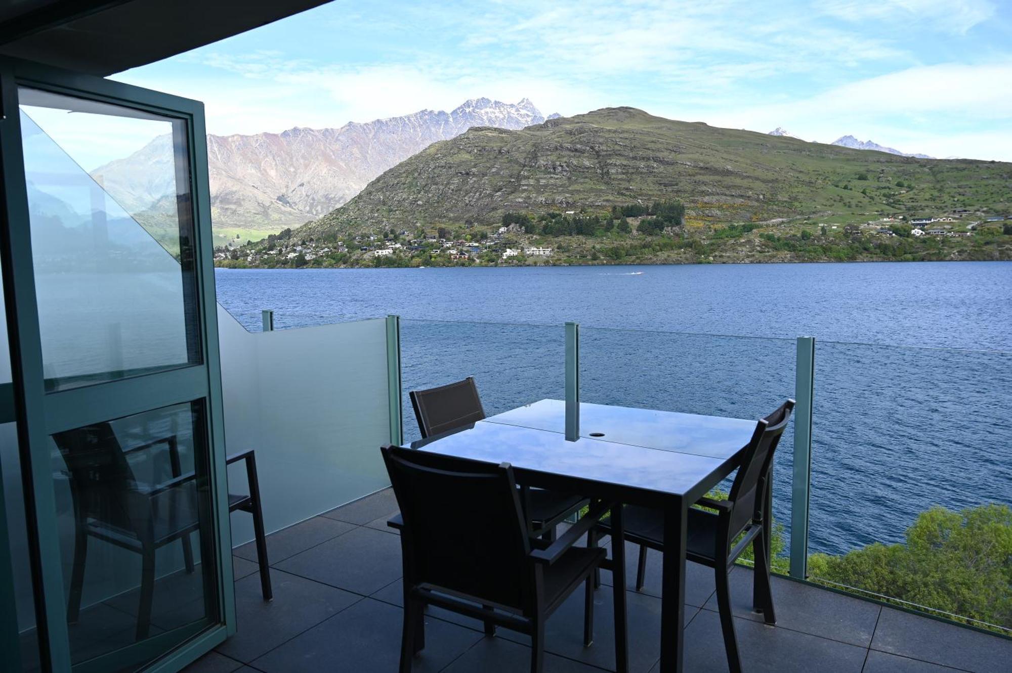 Frankton House - Queenstown Holiday Home エクステリア 写真
