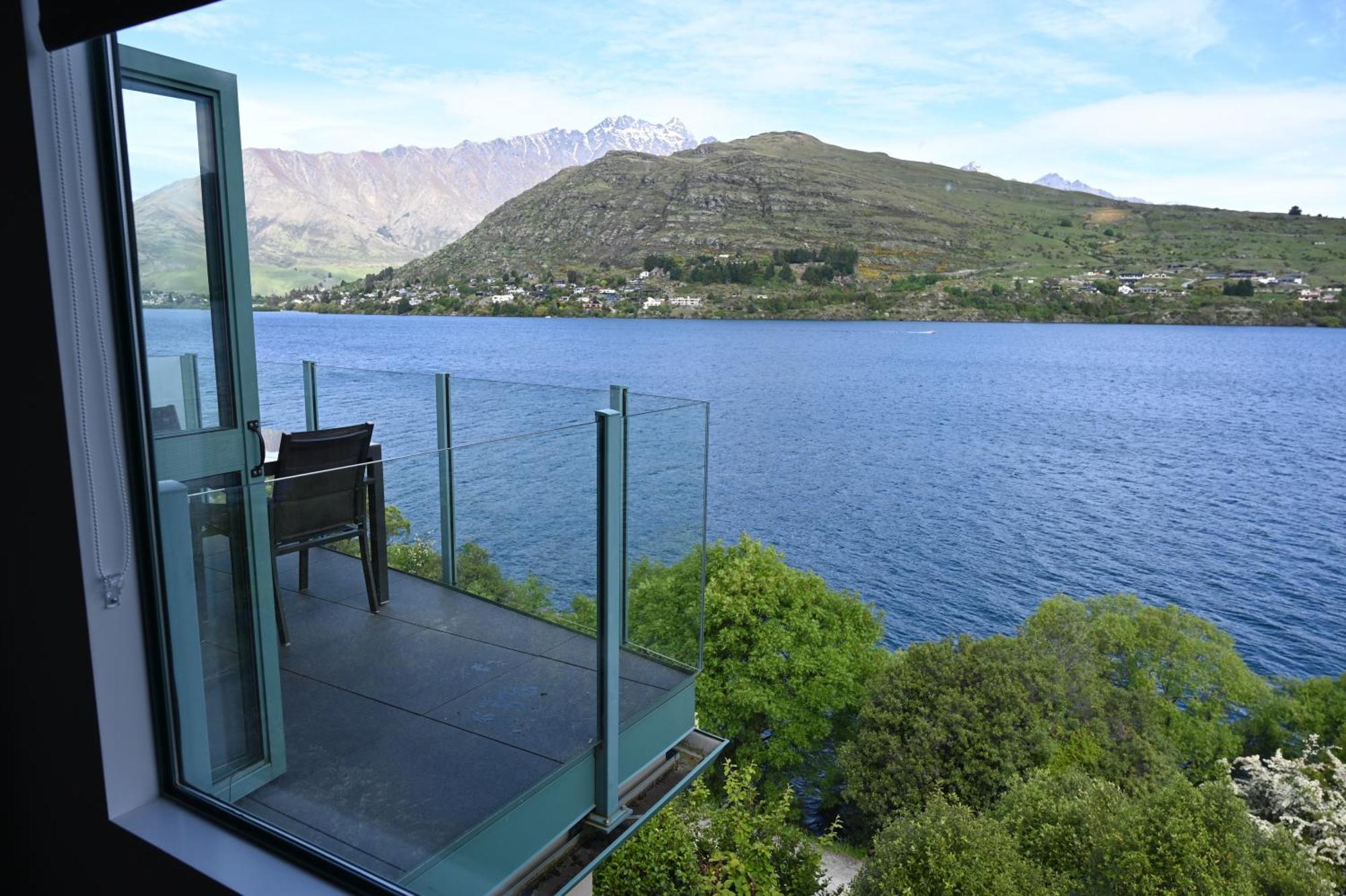 Frankton House - Queenstown Holiday Home エクステリア 写真