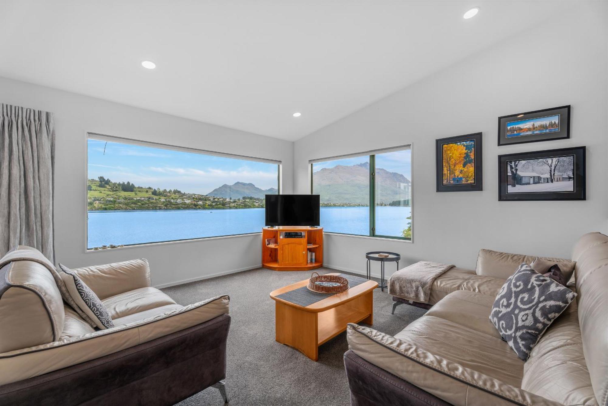 Frankton House - Queenstown Holiday Home エクステリア 写真